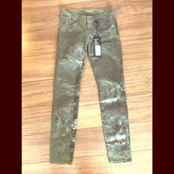 New Guess Brittney Skinny Ankle Pants - Picture 2 of 4